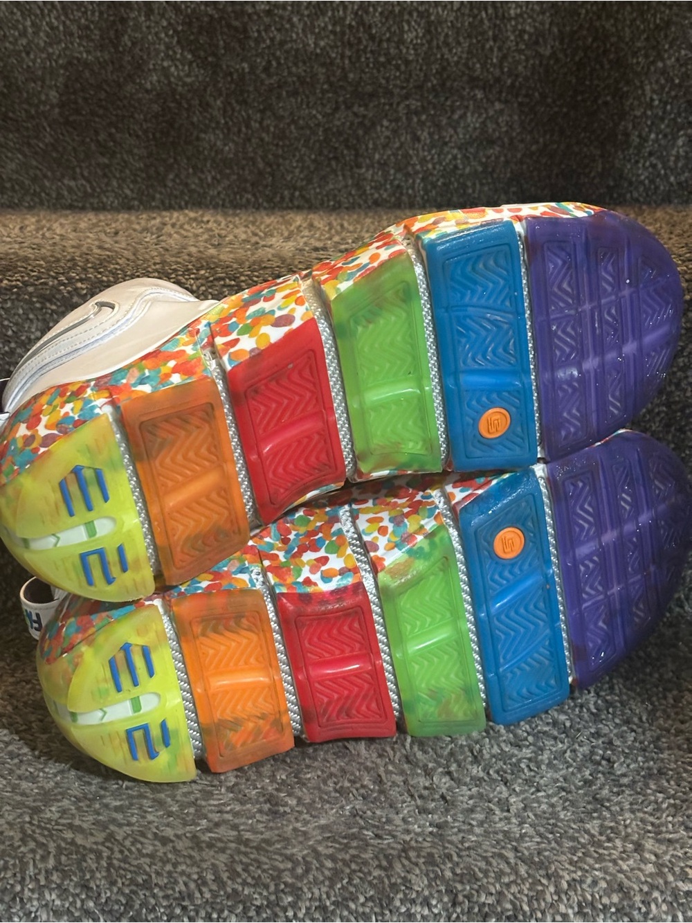 Nike Zoom LeBron 4 Fruity Pebbles in size 11.5 excellent condition authentic - Picture 6 of 7